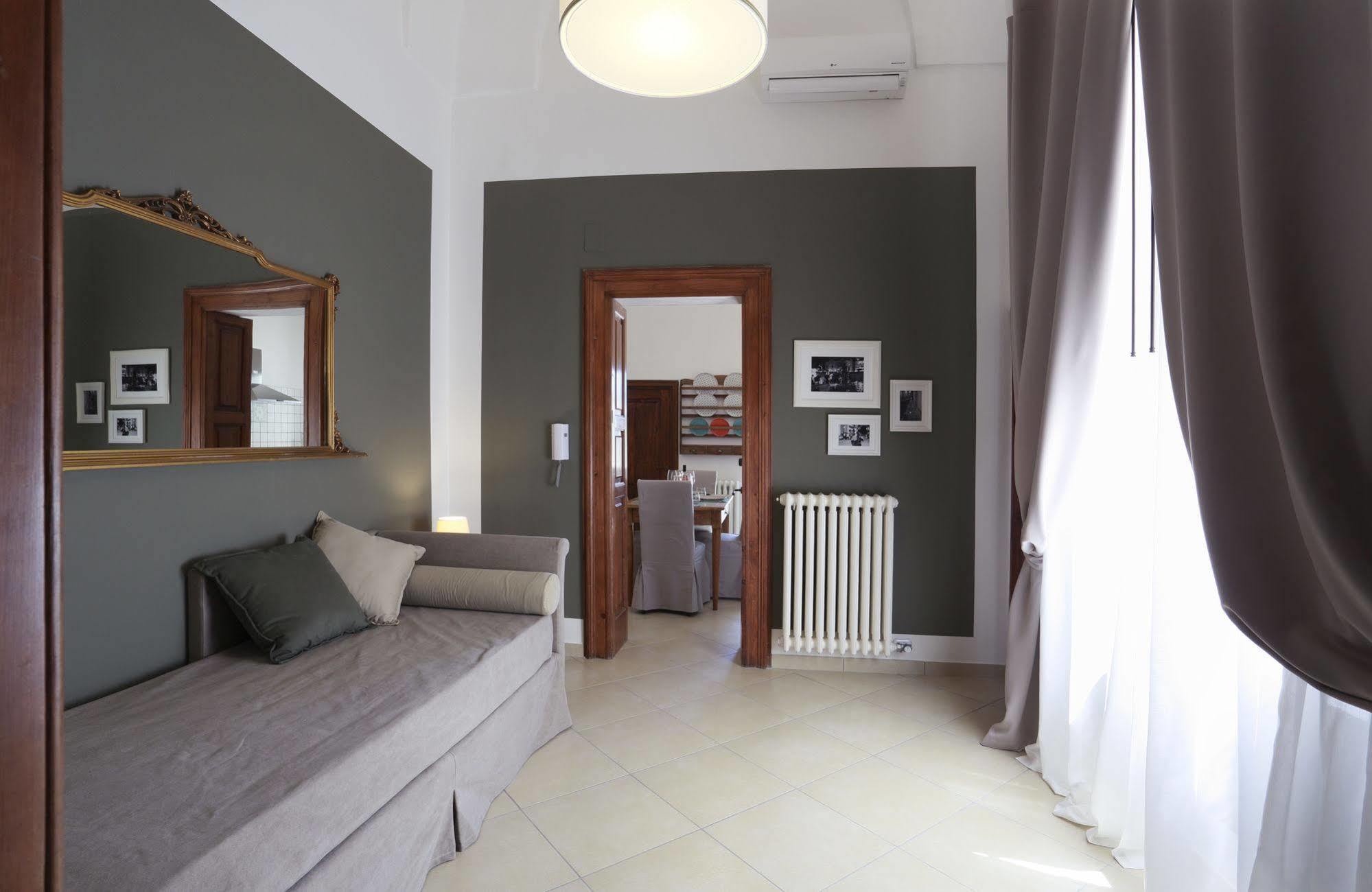 Santa Marta Suites & Apartments Lecce Buitenkant foto