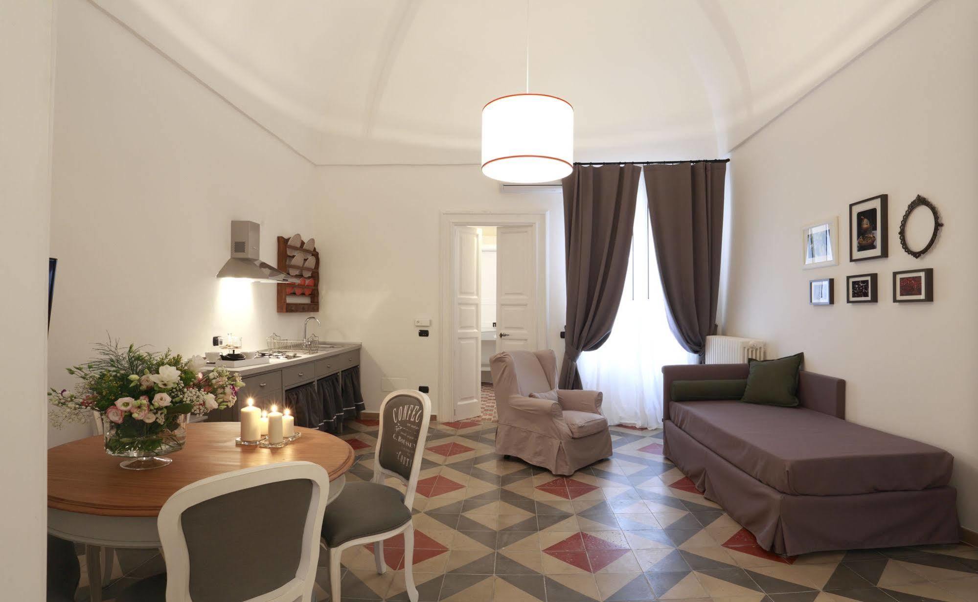 Santa Marta Suites & Apartments Lecce Buitenkant foto