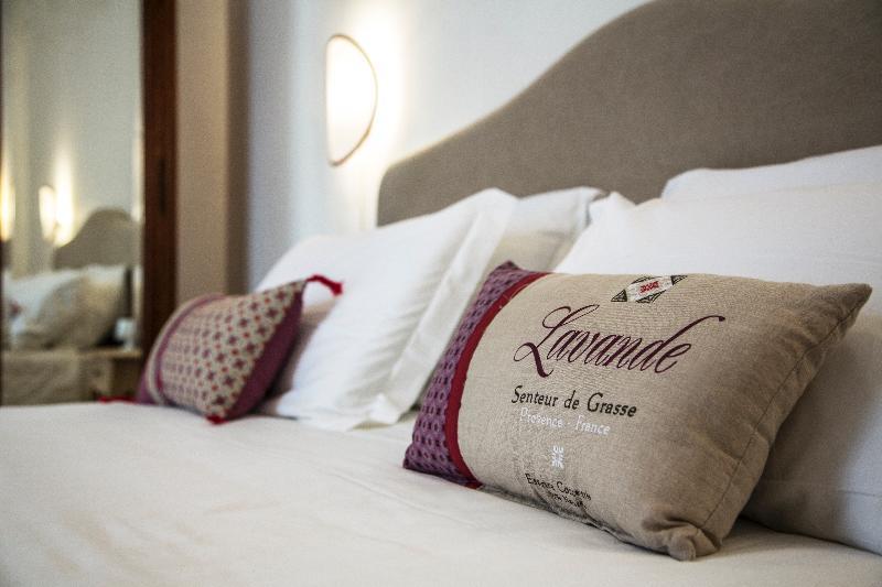 Santa Marta Suites & Apartments Lecce Buitenkant foto