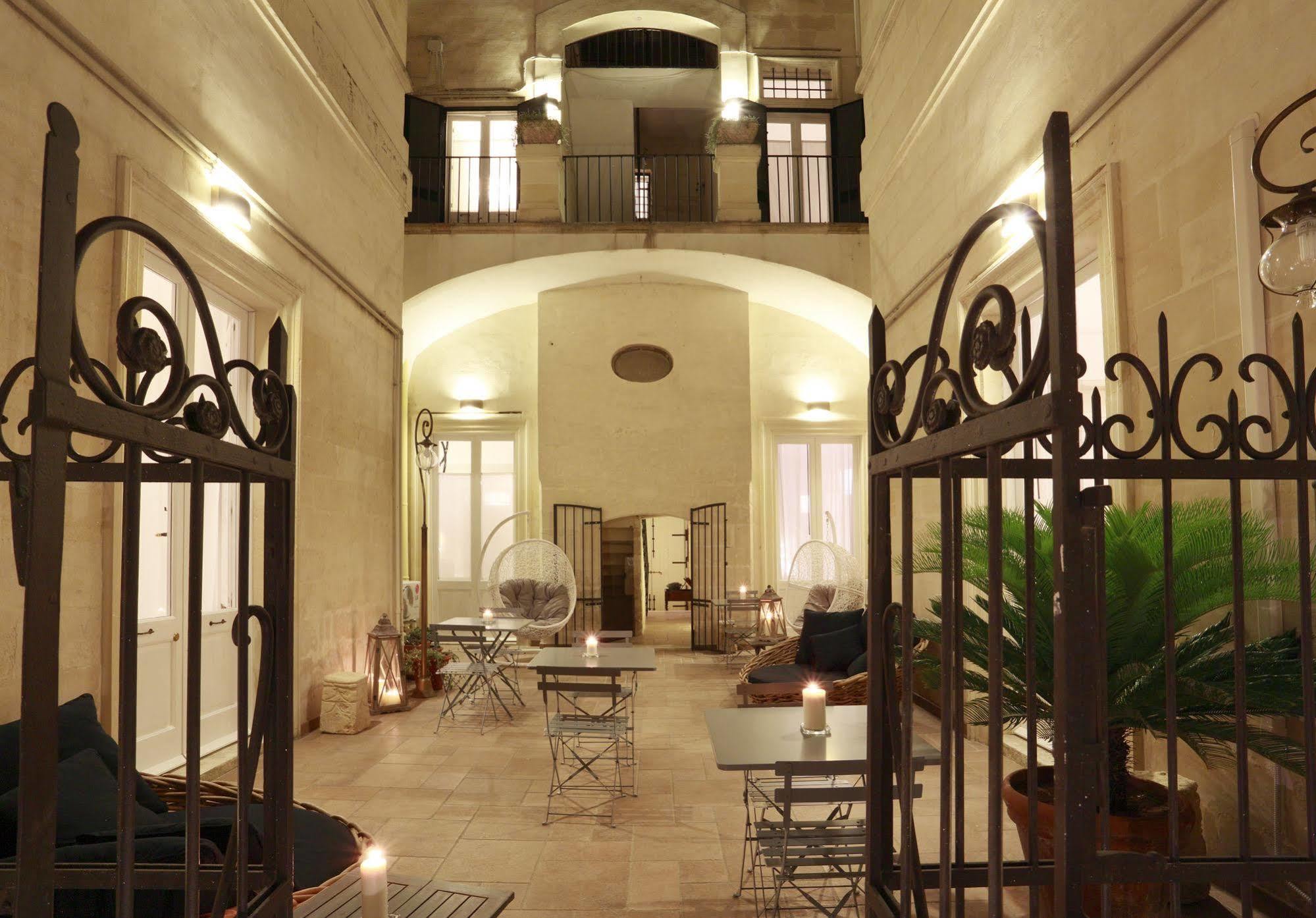 Santa Marta Suites & Apartments Lecce Buitenkant foto